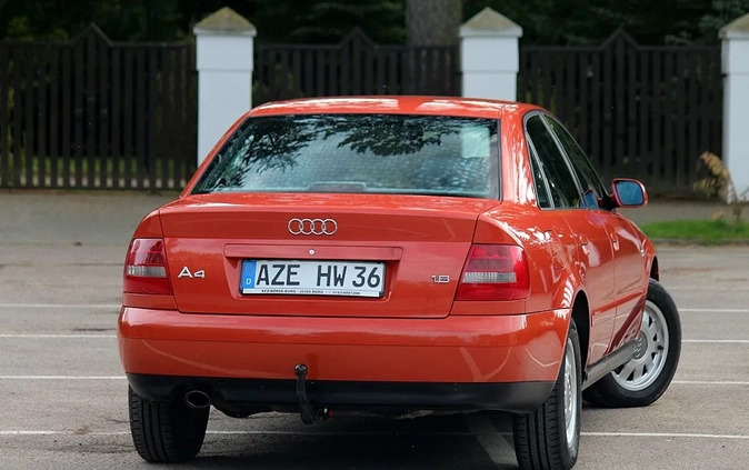 Audi A4 cena 12900 przebieg: 125000, rok produkcji 2000 z Biecz małe 596